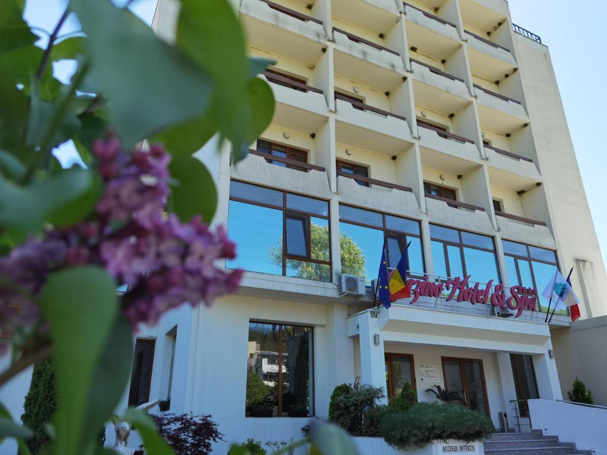 Hotel Spa Cazino Monteoru Серата-Монтеору Екстер'єр фото